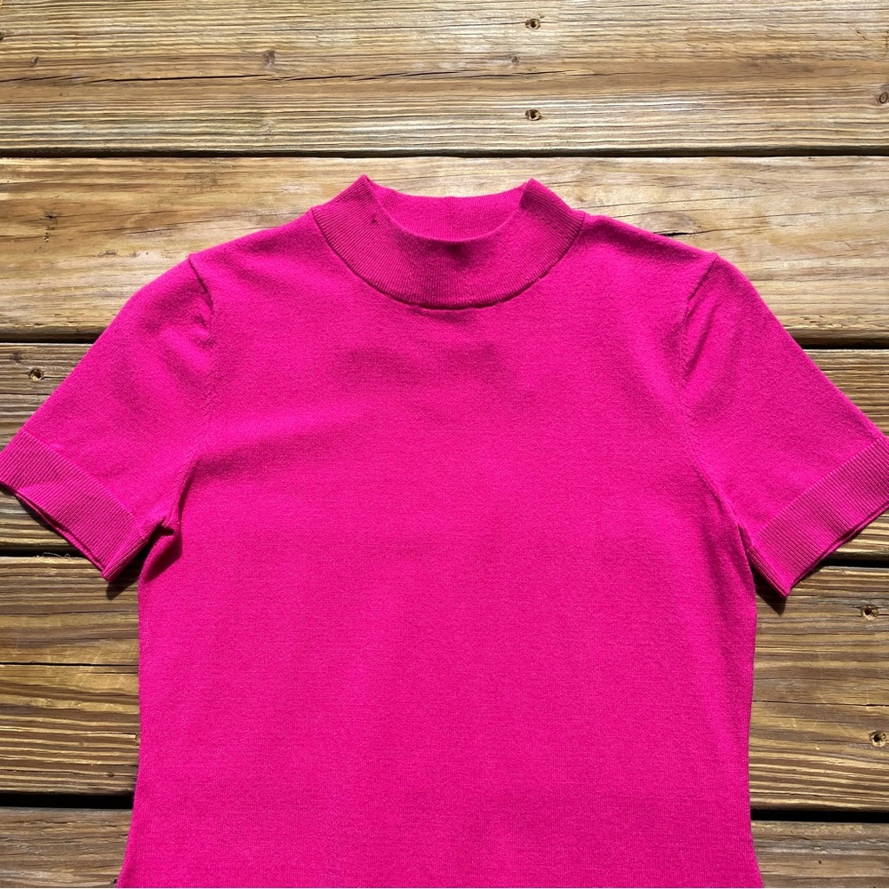Milly Raspberry Short Sleeved Mod Top - Picture 2 of 7